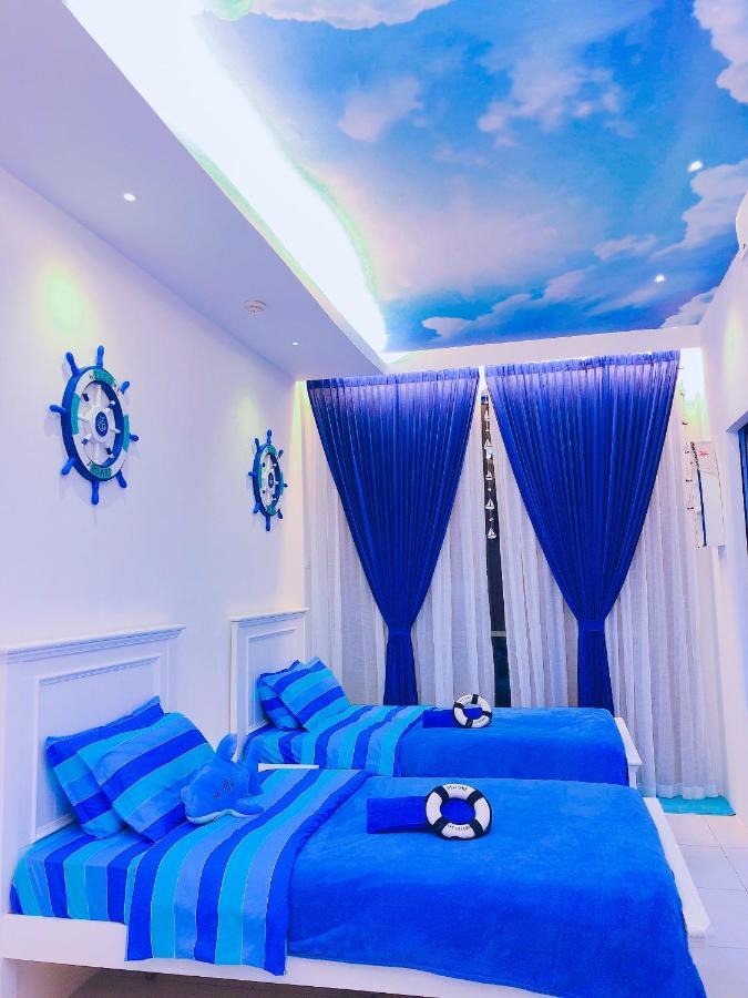 Cat City Mediterranean Theme City&Pool View Homestay 貓城地中海主題城市泳池風景民宿 Kuching Exterior photo