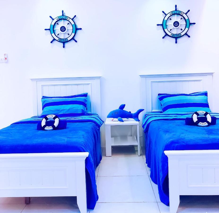 Cat City Mediterranean Theme City&Pool View Homestay 貓城地中海主題城市泳池風景民宿 Kuching Exterior photo